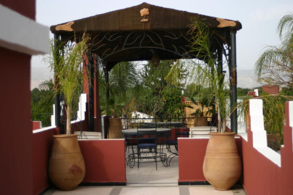 Hotel Riad L' Arganier D' Or Ait el Rhazi Exterior photo