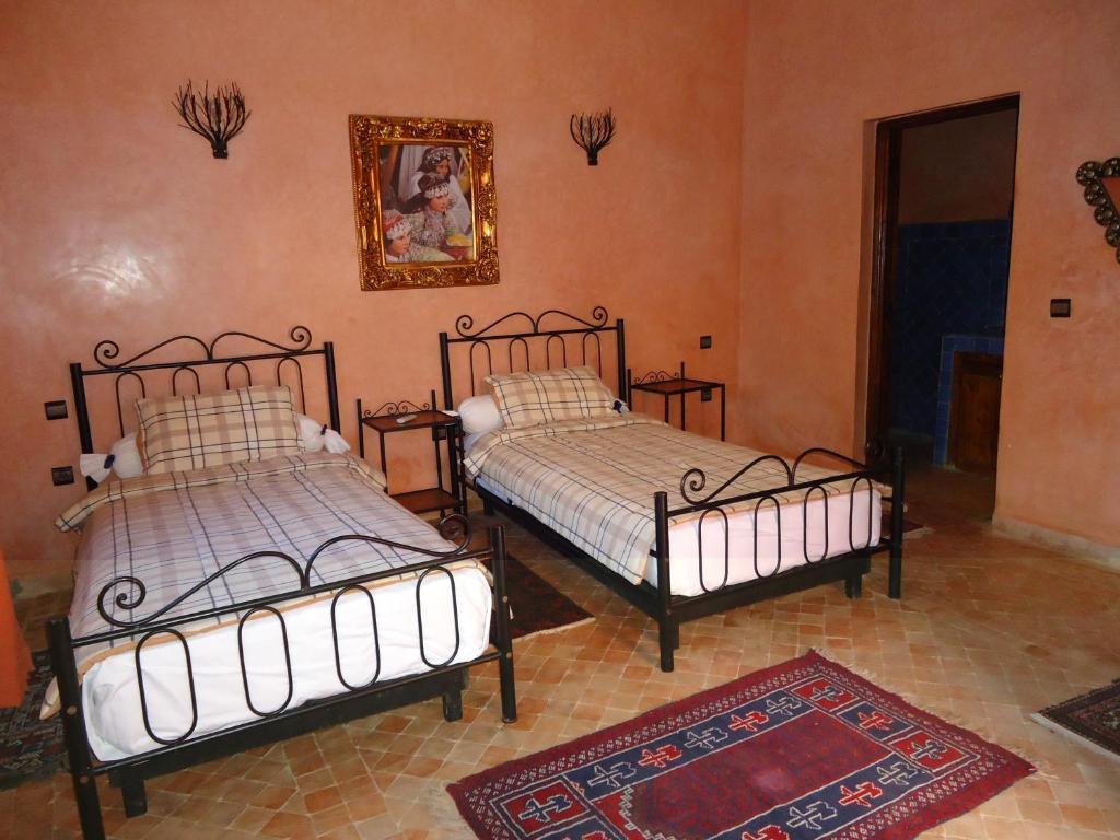 Hotel Riad L' Arganier D' Or Ait el Rhazi Exterior photo