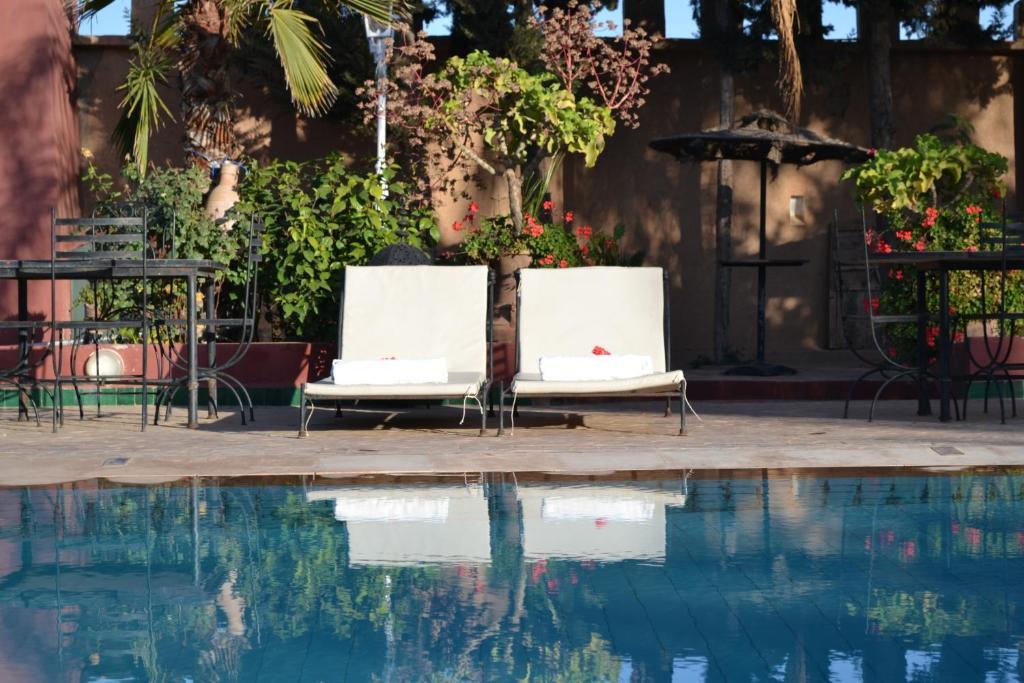 Hotel Riad L' Arganier D' Or Ait el Rhazi Exterior photo