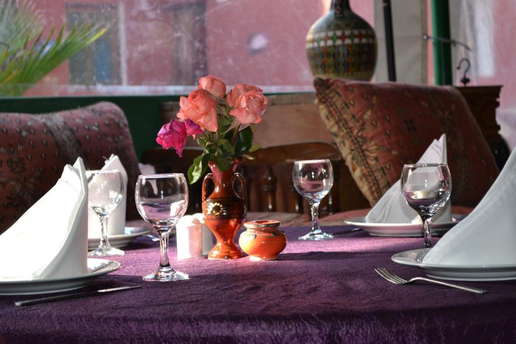 Hotel Riad L' Arganier D' Or Ait el Rhazi Exterior photo
